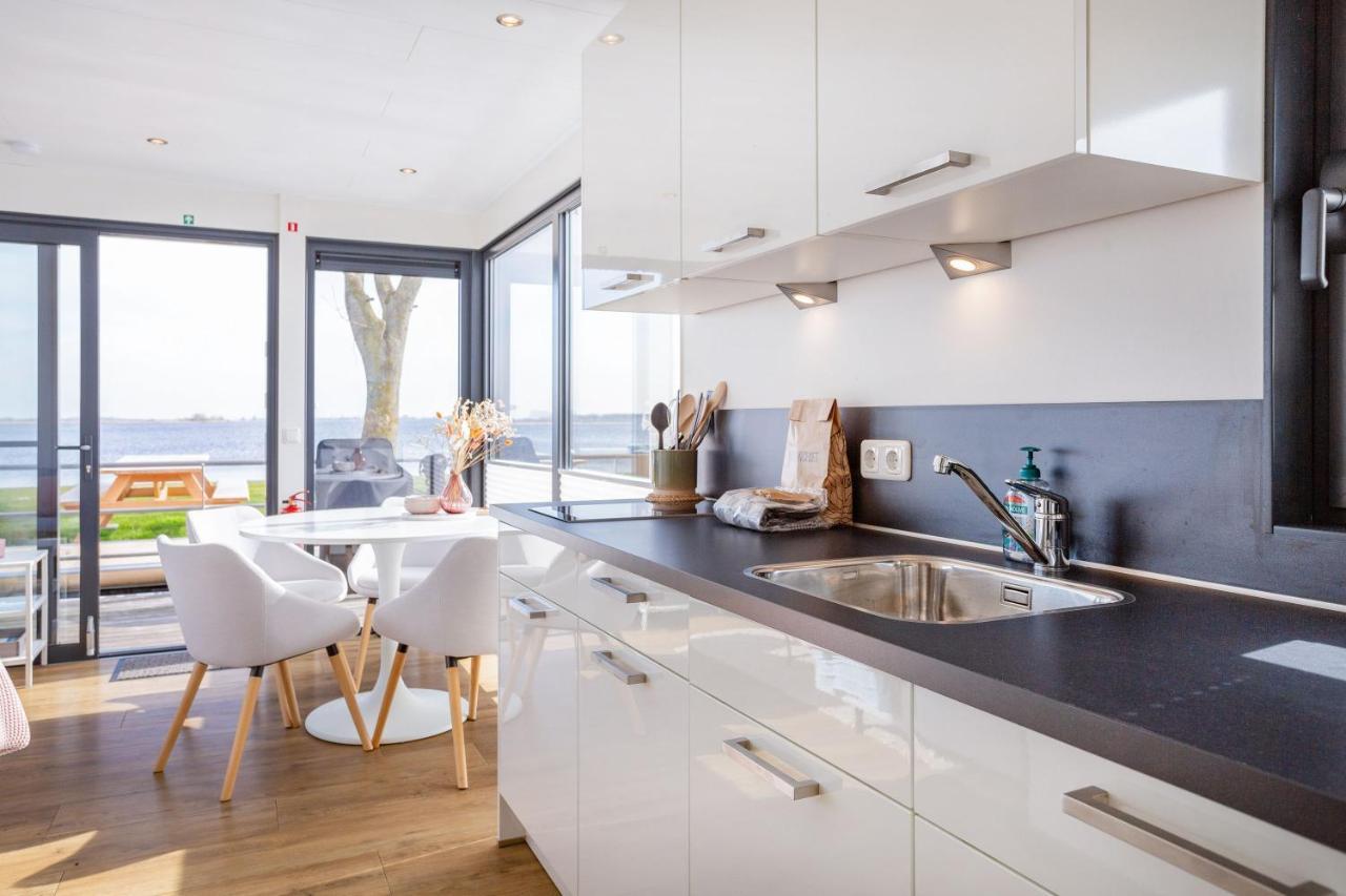 Welcome In - Houseboat Agua Dolce Met Tuin, Paviljoenwei 4, Sneek - Offingawier ภายนอก รูปภาพ